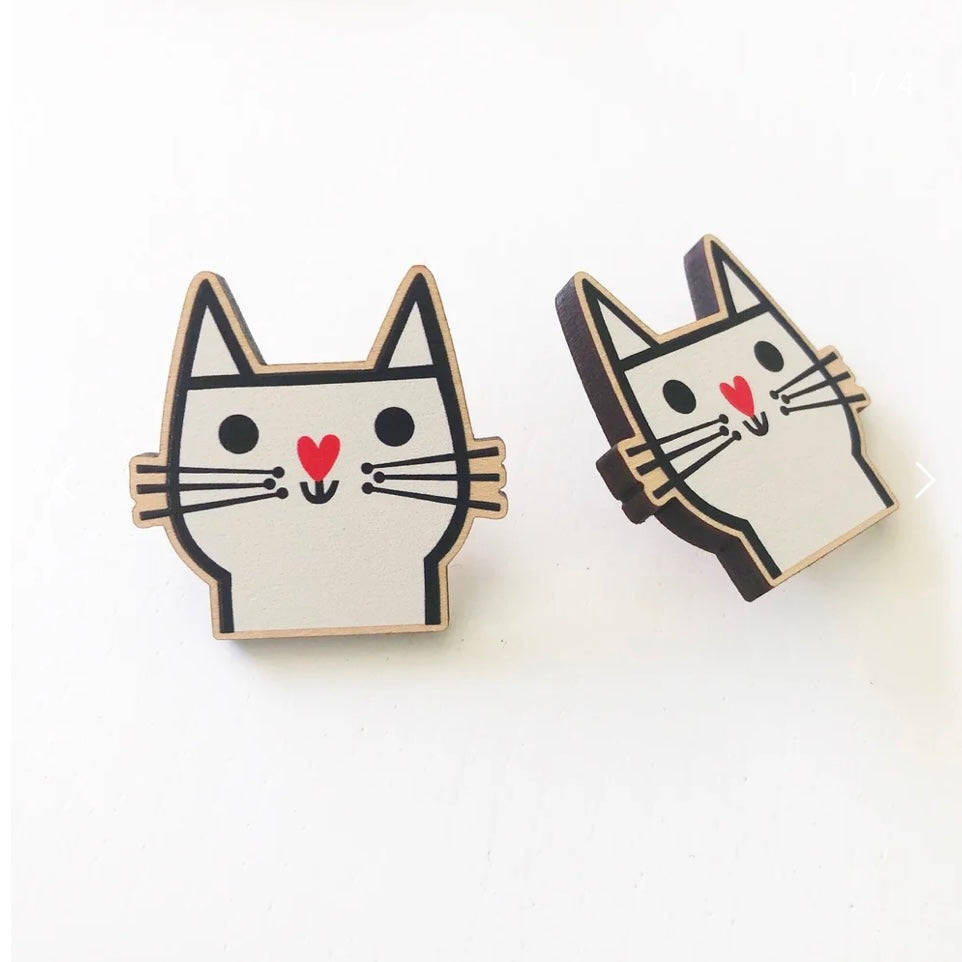 Cat Brooch - Wooden Pin