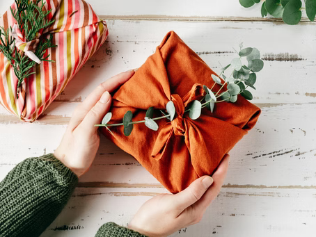 Unique & sustainable ways to wrap gifts - here are our top 10
