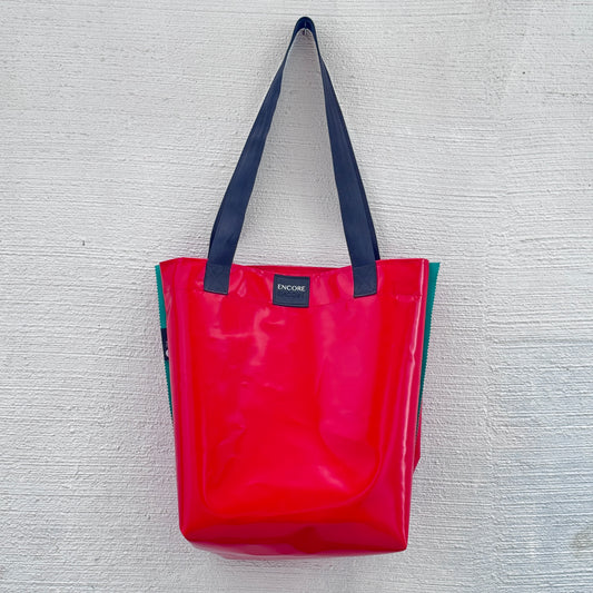 ENCORE Bag - Daily Do-Gooder. Red with green trim