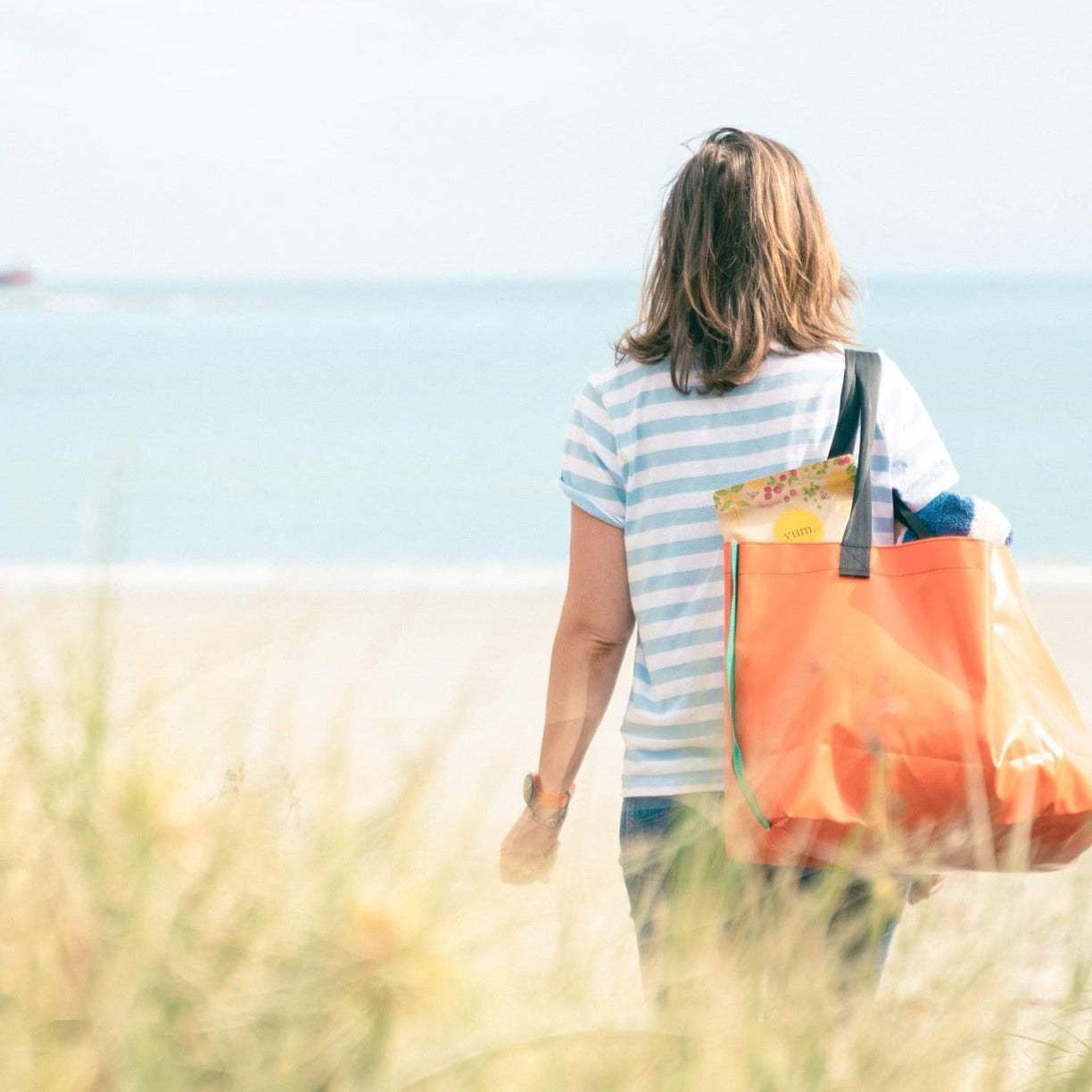 ENCORE Bag - Daily Do-Gooder. Light Green with Blue Trim